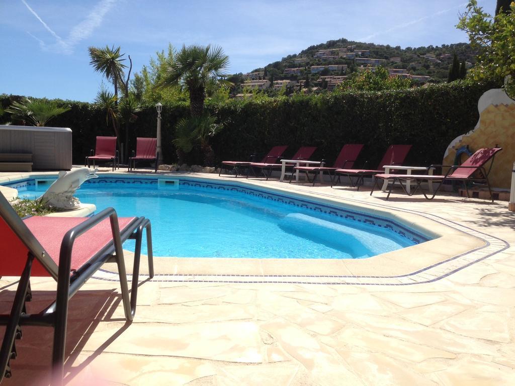 Villa Plein Sud A 900M Du Centre De Cavalaire Sur Mer - Chambre Climatisee - Piscine - Spa- Calme Et Detente 외부 사진